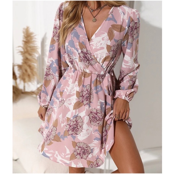 Boho Floral Print Cottagecore Mini Dress - Picture 4 of 5